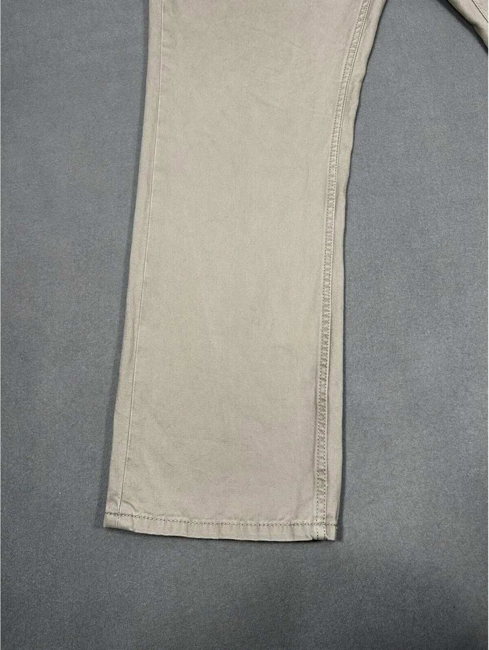 Levis tagged 38x29